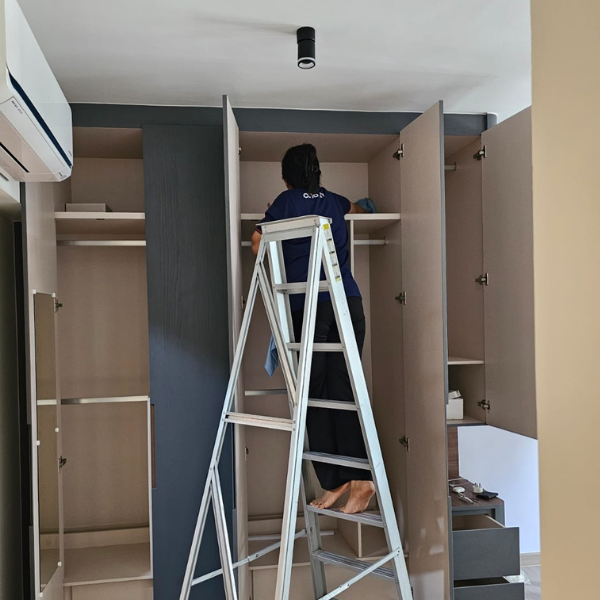 cleaning cabinet